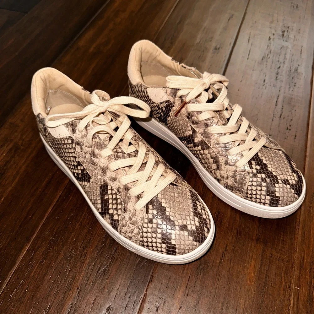 Michael Kors Keating Snake Print Leather Lace Up Casual Sneakers Size 6.5
